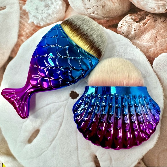 NEW Contour, foundation , blending mermaid 2pc. make up brush set. PRICE FIRM - Picture 2 of 15